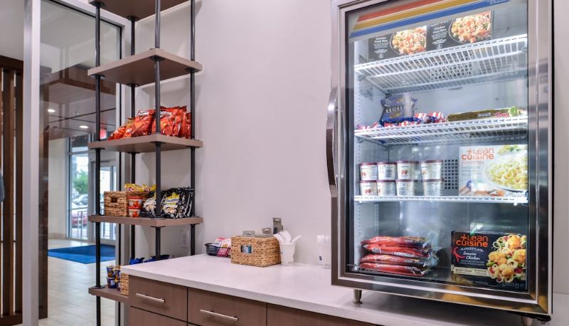 Bar - Holiday Inn Express NEW ORLEANS - ARTS DISTRICT by IHG