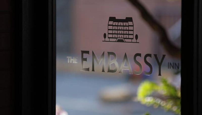 インフォメーションセンター - Embassy Inn
