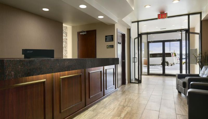 Sala - Super 8 by Wyndham Fox Creek