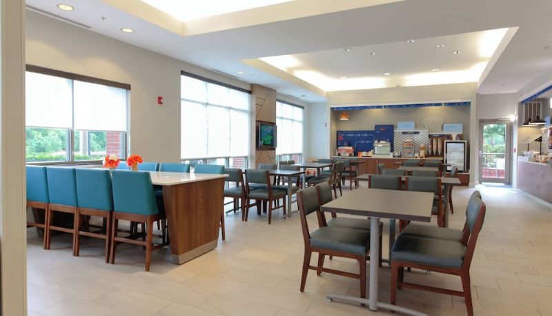 インフォメーションセンター - Holiday Inn Express LELAND - WILMINGTON AREA by IHG