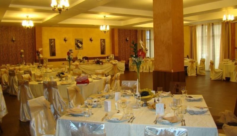 Restoran - Hotel Helin Aeroport