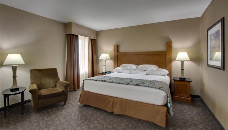 Room - Drury Plaza Hotel Broadview Wichita