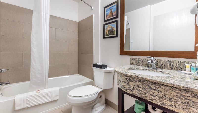 Camera - Comfort Inn & Suites Aztec - Farmington Area