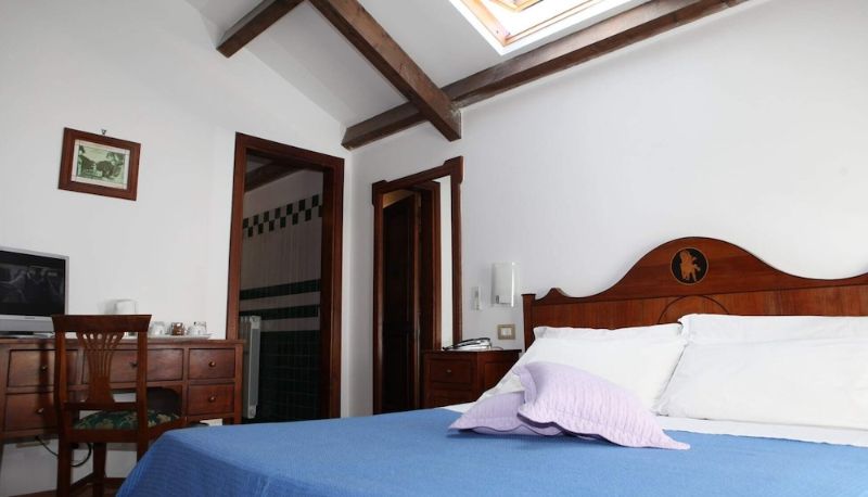 Standart oda - La Magnolia Hotel Sorrento