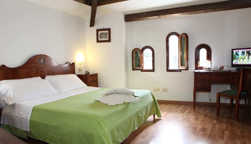 Superior oda (çift kişilik) - La Magnolia Hotel Sorrento