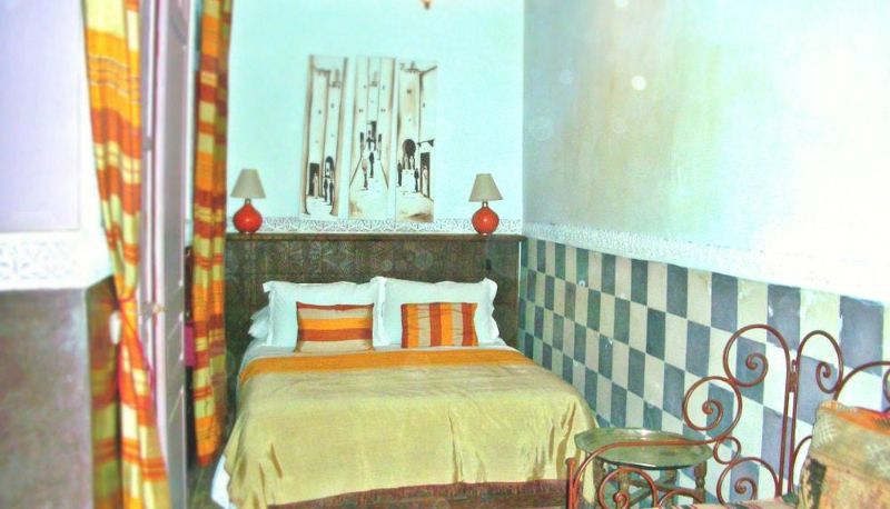 Camera standard - Riad Osefina