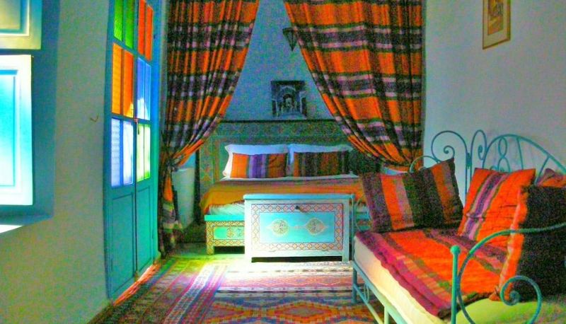Camera standard - Riad Osefina