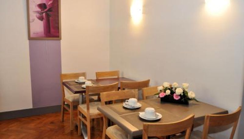 Ontbijtzaal in het restaurant - Hotel Lux