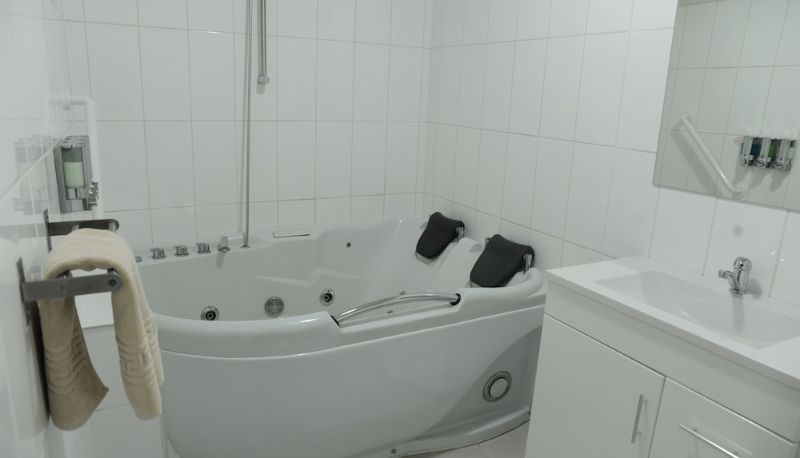 Bagno - Norwood House Motel & Reception Centre