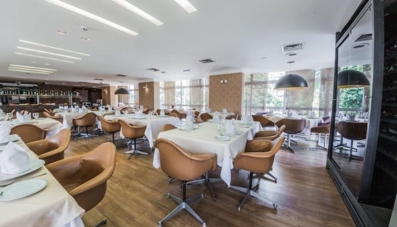 Restauracja - América Bittar Hotel