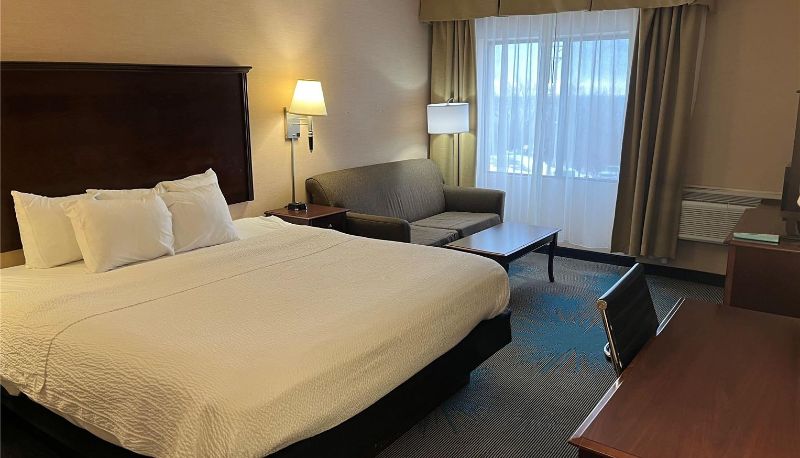 Zimmer - Days Inn by Wyndham Duluth Lakewalk
