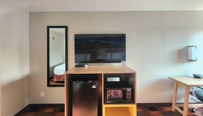 Camera - Days Inn by Wyndham Lumberton