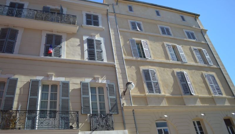Info - Les Appartements du Vieux-Port