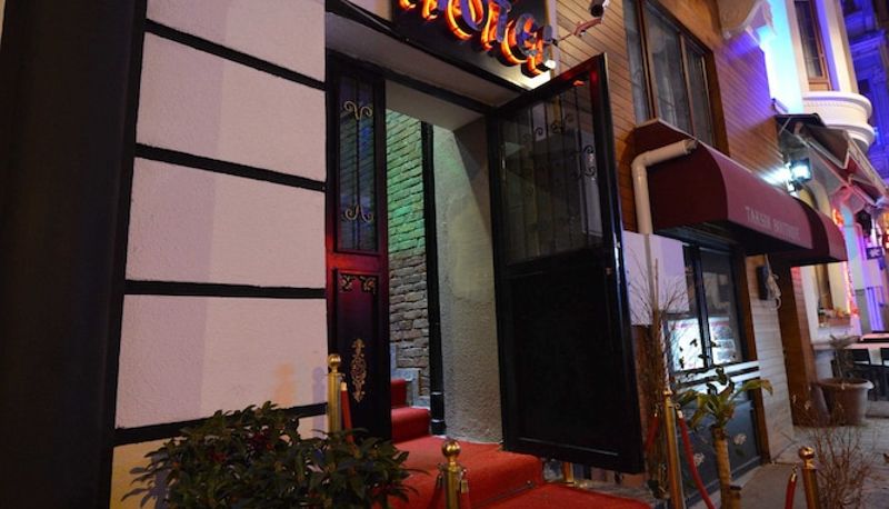 Info - Letter Hotel