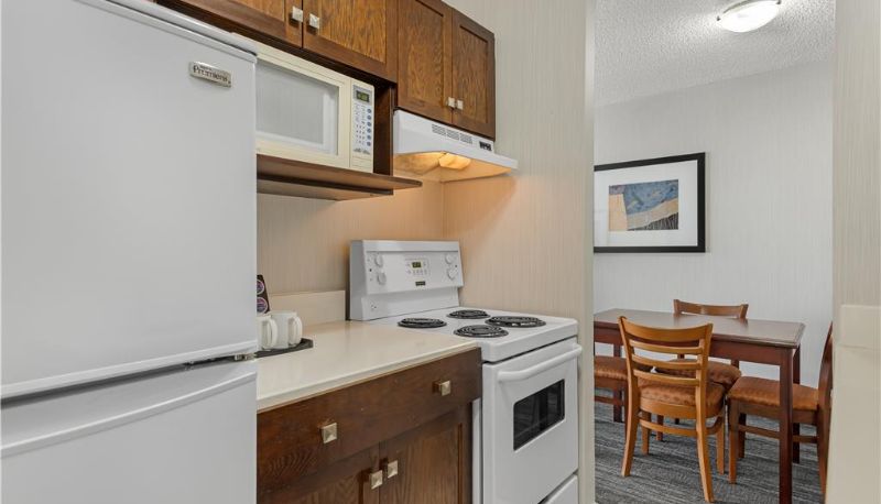 Pokój - Best Western Plus Suites Downtown