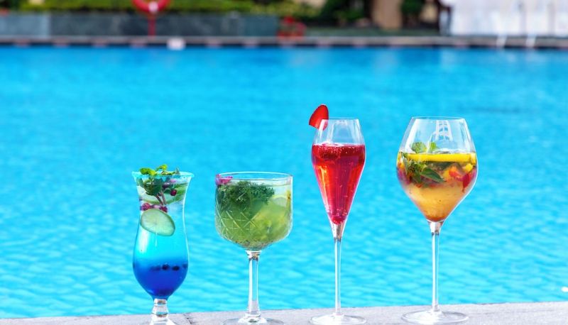 プール - EROS HOTEL NEW DELHI by IHG