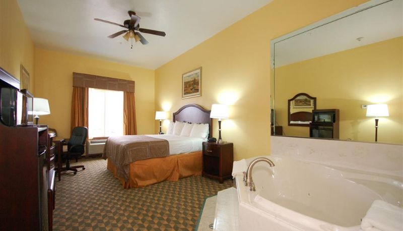 Camera - Best Western Plus Manvel Inn & Suites