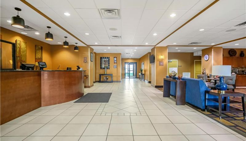 Lobby - Best Western St. Francisville Hotel