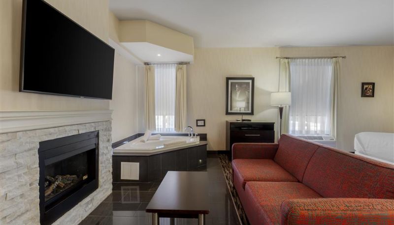 Zimmer - C Hotel by Carmen's BW Premier Collection
