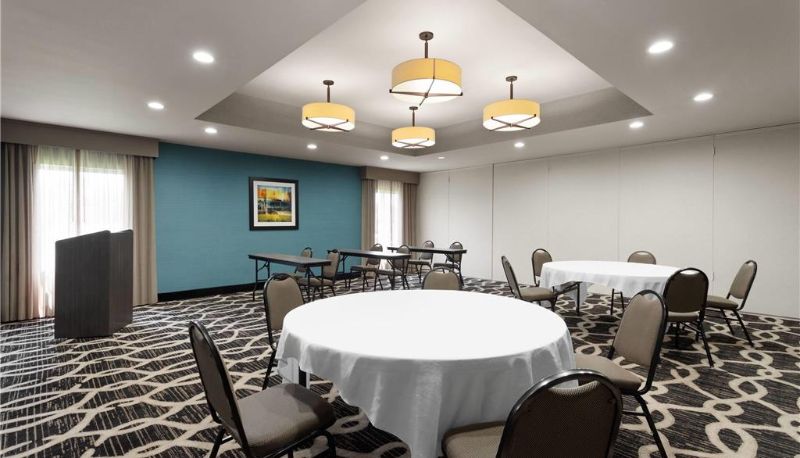 Conference room - La Quinta Inn & Suites by Wyndham Columbus - Edinburgh