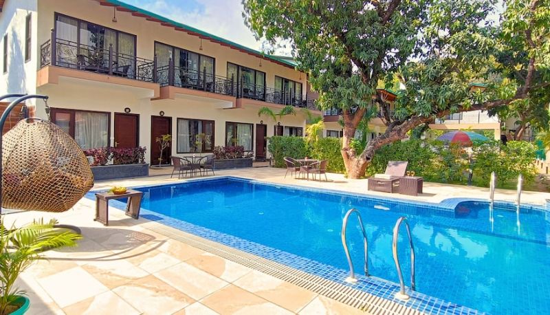 Piscine - Corbett Leela Vilas