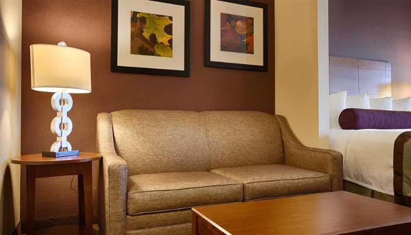 Zimmer - Best Western Plus Carousel Inn & Suites