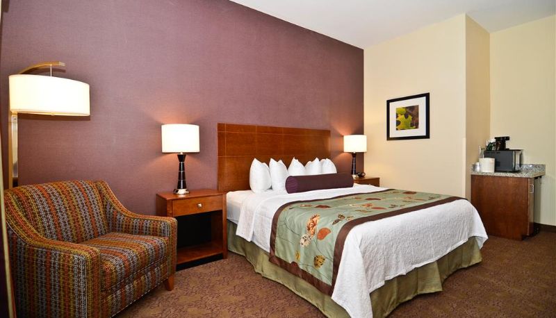 Camera - Best Western Plus Carousel Inn & Suites