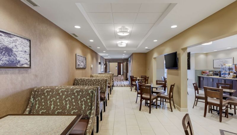 Sala prima colazione - Best Western Plus Walkerton Hotel & Conference Centre