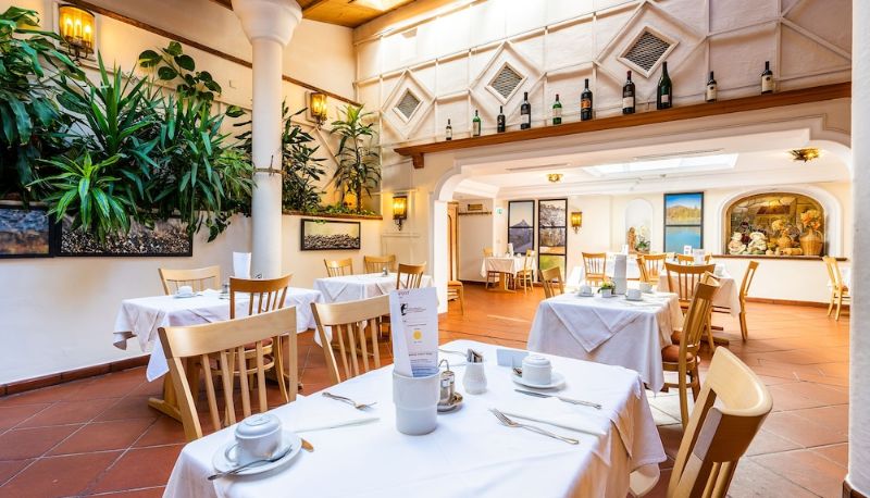 Sala riunioni - Hotel-Restaurant Zum Schwarzen Bären Hotel-Restaurant