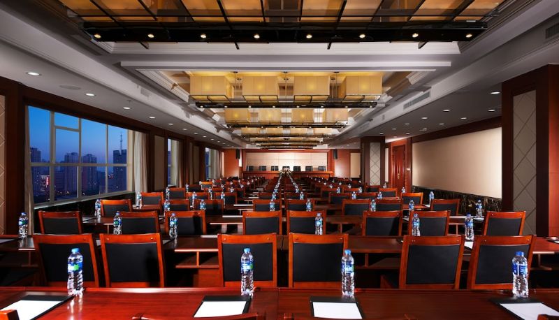 Meeting room - Holiday Inn Express LUOYANG CITY CENTER by IHG