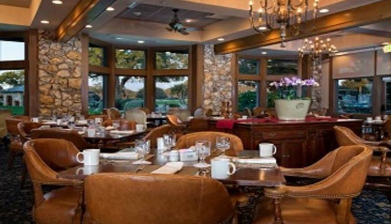 Restaurant - Bay Hill Club