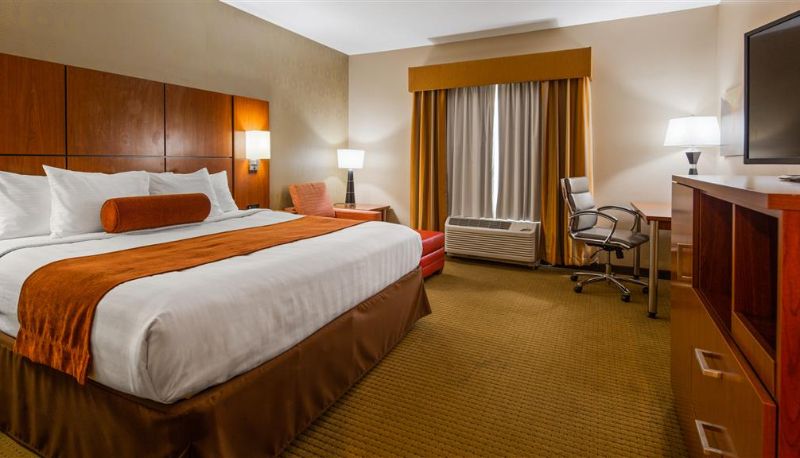 Camera - Best Western Plus Finger Lakes Inn & Suites