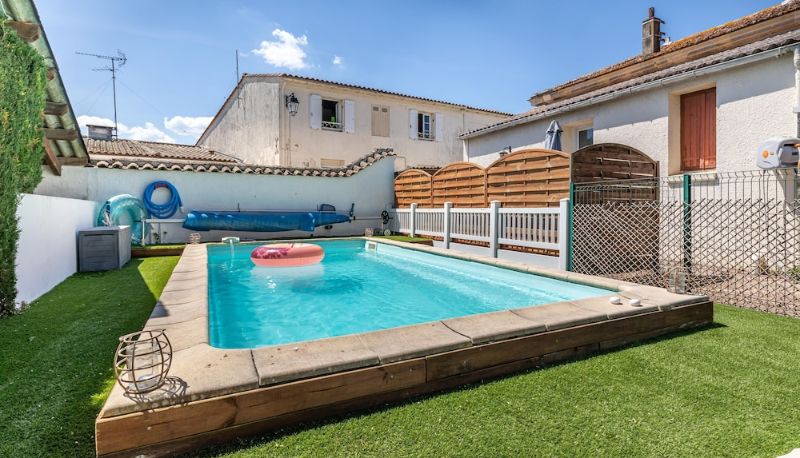 Basen - Hotel les vieux Acacias