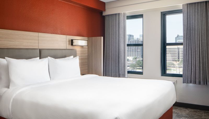Camera - SpringHill Suites by Marriott Dallas Downtown-West End