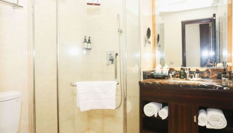 Camera - Shangrao Hongshi Dynasty International Hotel (Xincheng Wuyue Plaza)