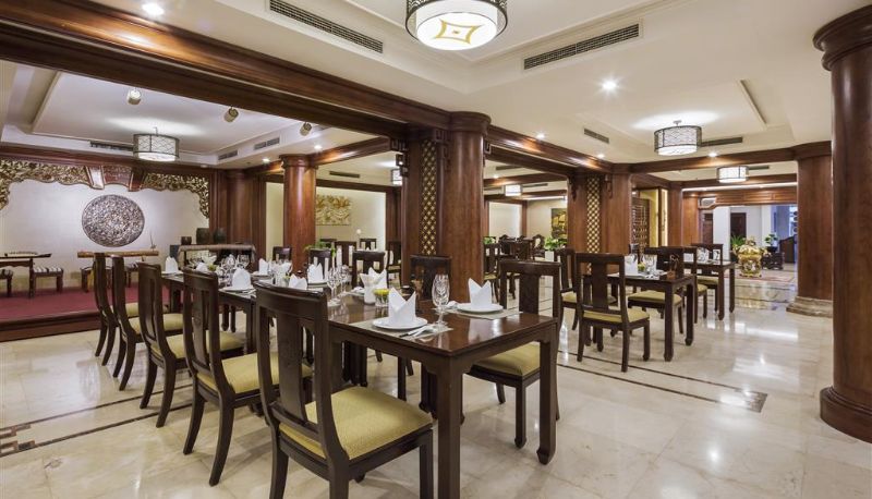 Restaurant - REX HOTEL