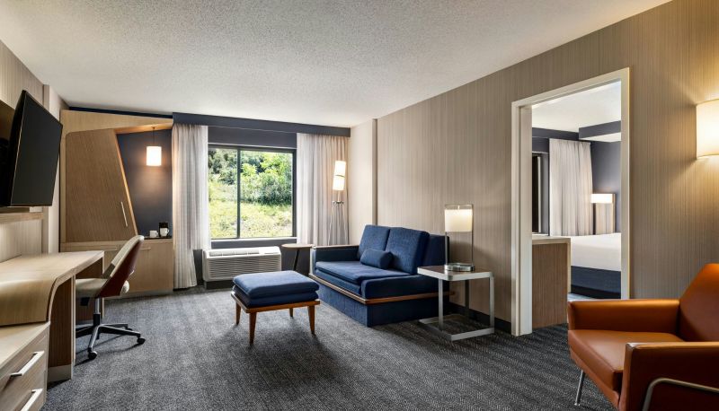 Room - Courtyard by Marriott Wilkes-Barre Arena