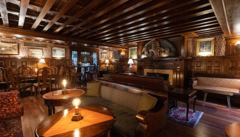 Hall - Tabard Inn
