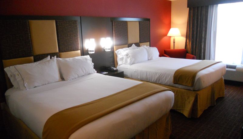 Zimmer - Holiday Inn Express & Suites GREENSBURG by IHG