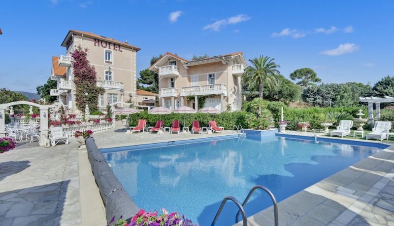 Piscina - Château de Meï-Lésé