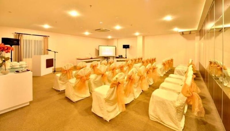 Sala na spotkanie - Best Hotel Kedungsari