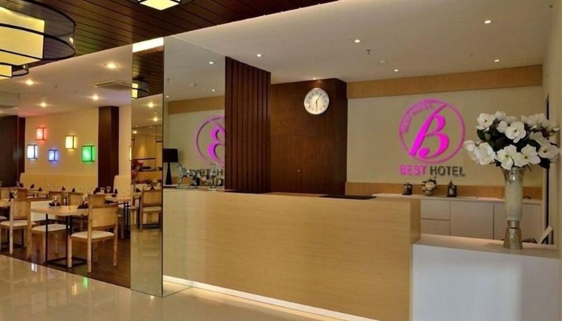 Recepcja - Best Hotel Kedungsari