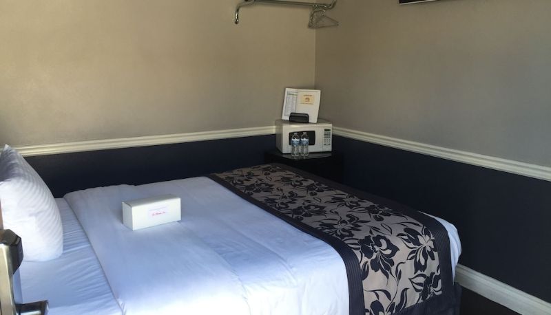Info - La Bonita Inn Motel
