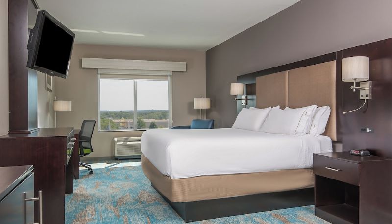 Suite - Holiday Inn Express & Suites NORWOOD-BOSTON AREA by IHG