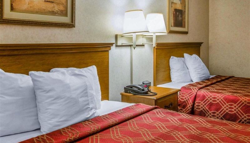 Room - Econo Lodge Villa Rica