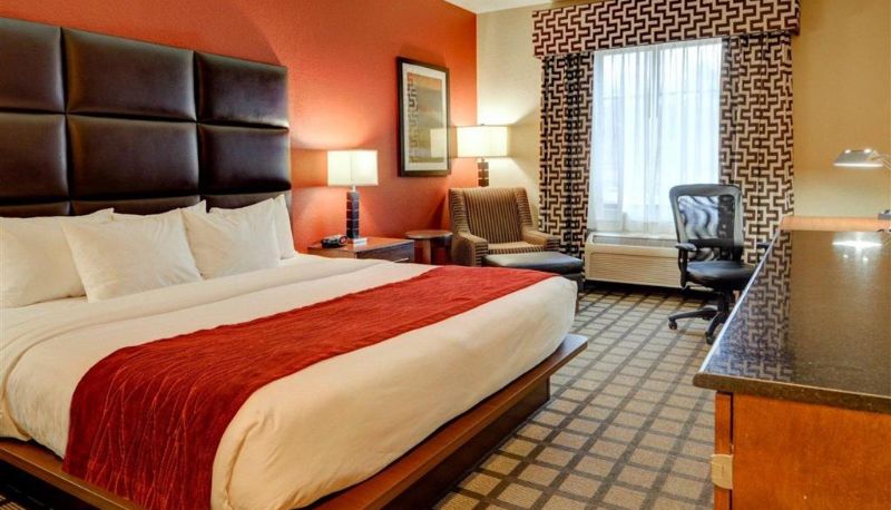 Zimmer - Comfort Inn & Suites Fort Smith I-540