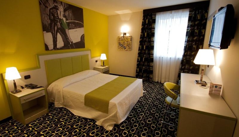 Standard room - InVilladiserio Hotel
