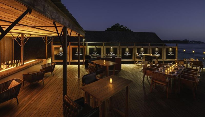 Bar - AVANI Seychelles