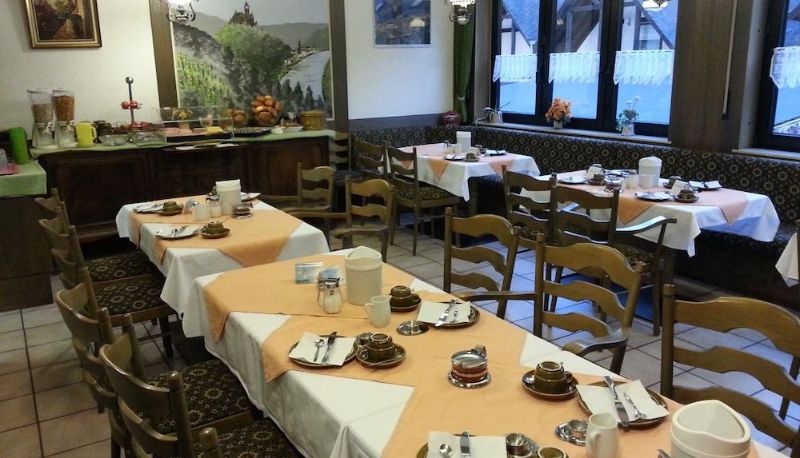 Sala de desayunos - Pension Konschake Café und Pension