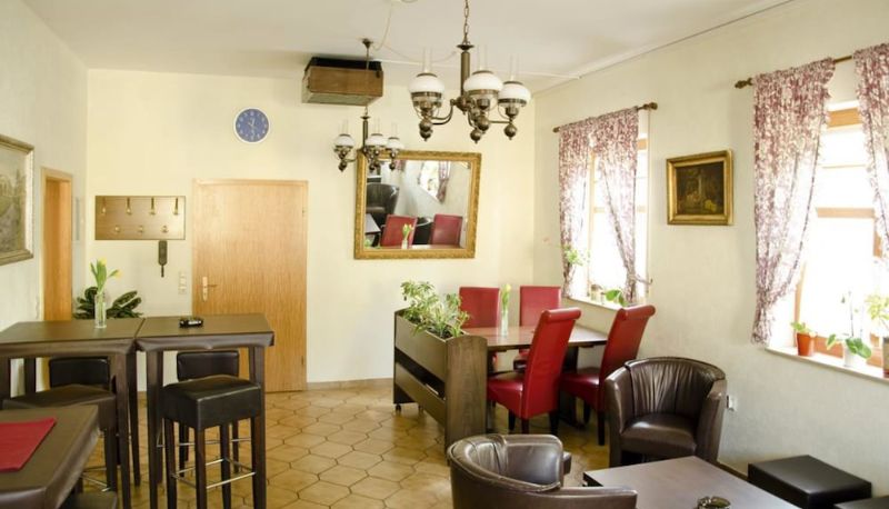 Salón - Napoleon Hotel Restaurant